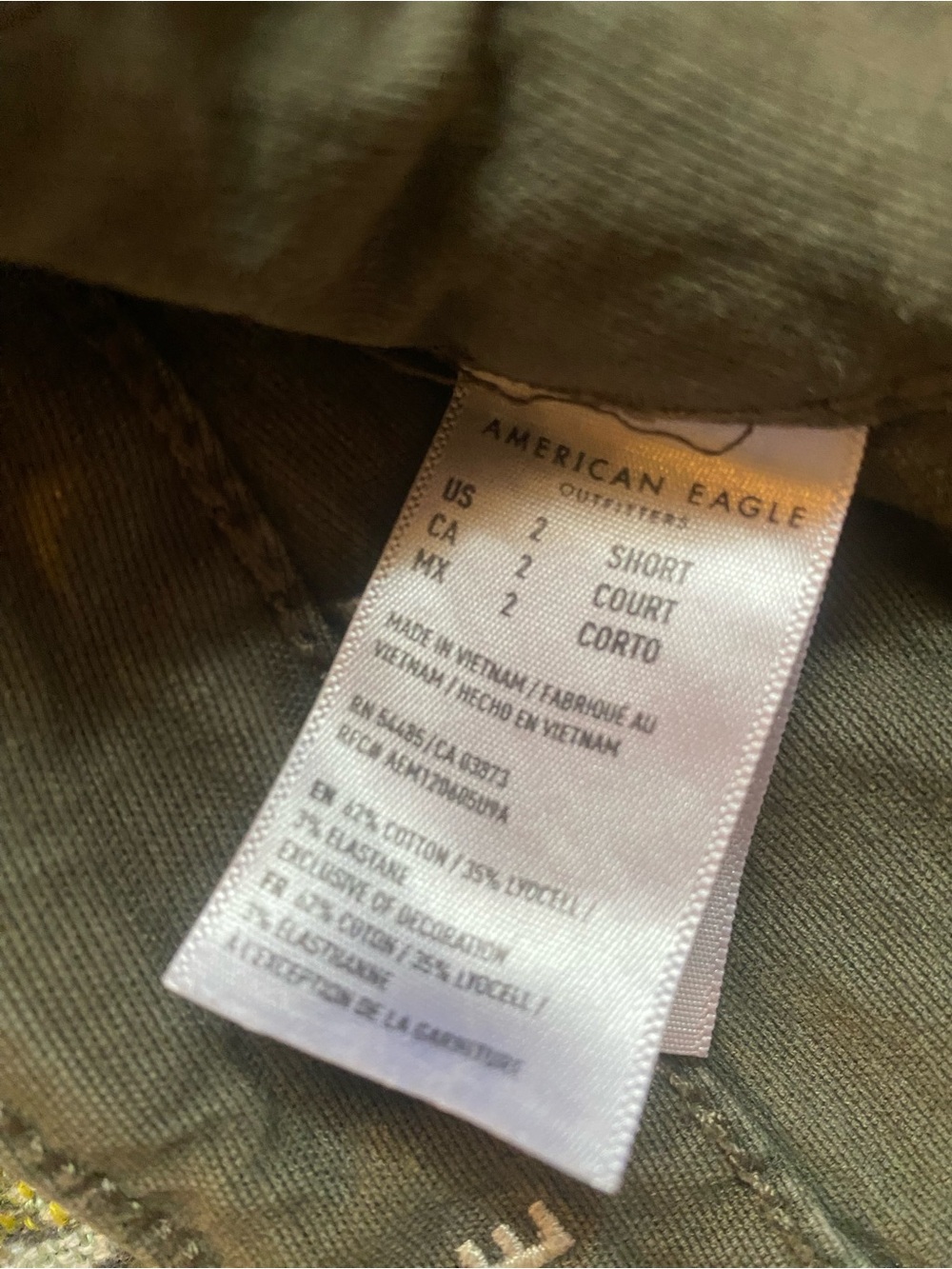 American Eagle Outfitters women’s pants. *short* inseam. - Picture 3 of 4